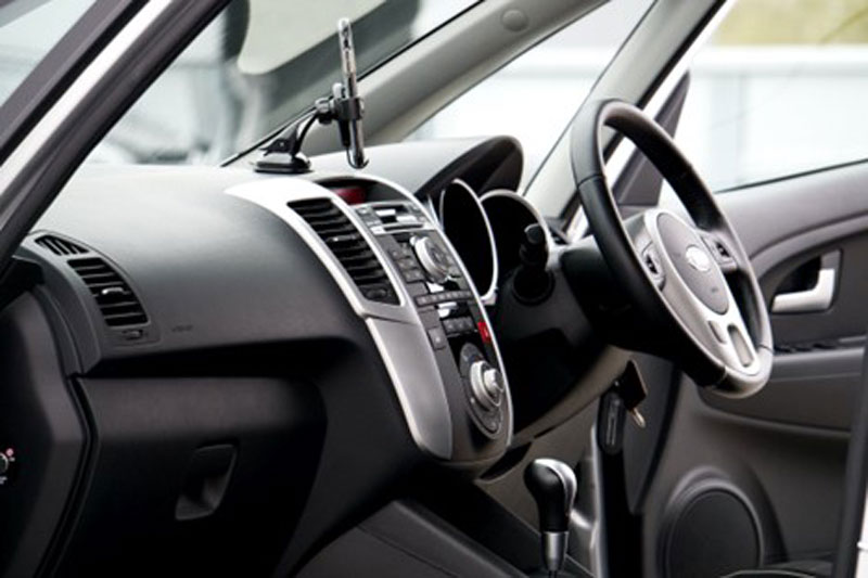 Tips to keep your car upholstery and interior clean!